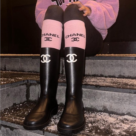 Chanel pink leg warmer socks - Picture 1 of 4